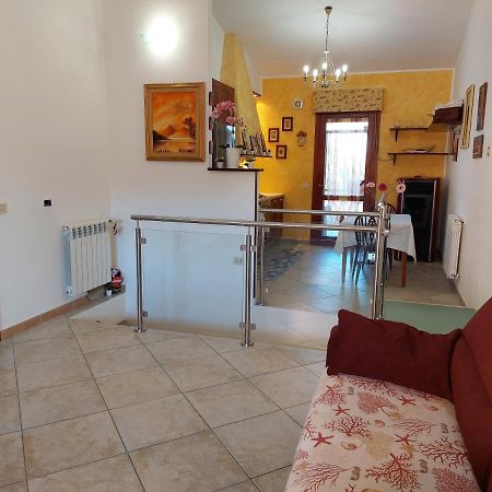 Вилла La Casa Di Eledo La Maddalena  Экстерьер фото