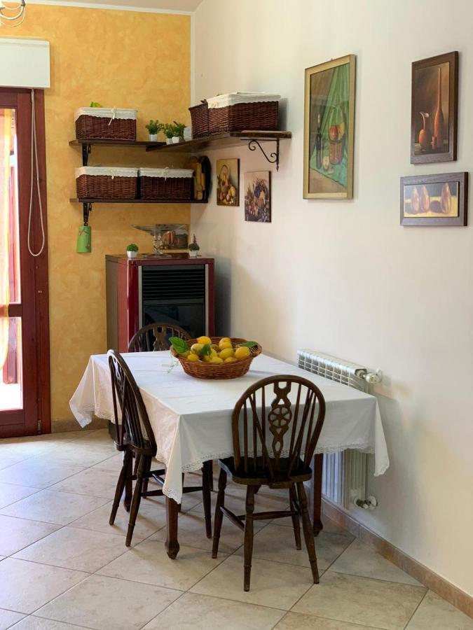Вилла La Casa Di Eledo La Maddalena  Экстерьер фото